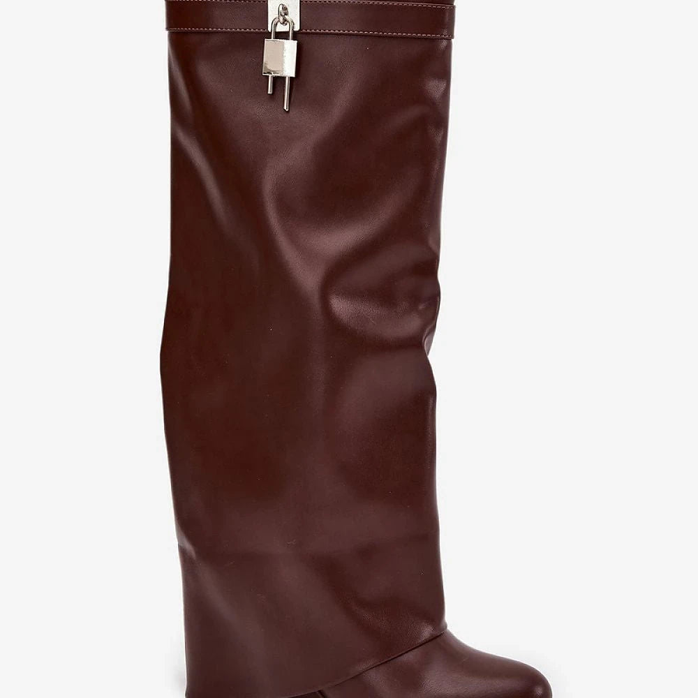 Buskin boots Step in style