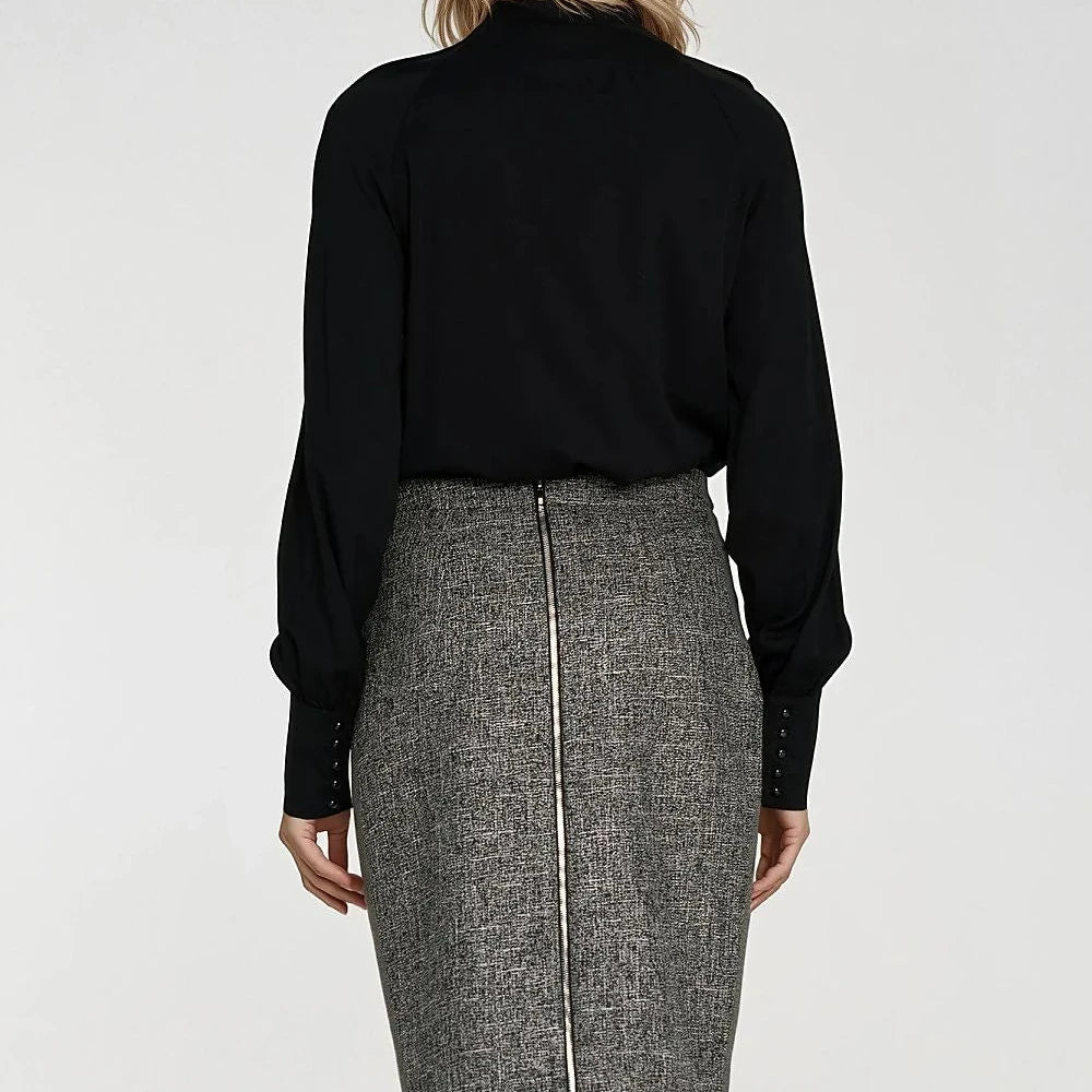 Elegant Knee-Length Skirt with Zipper Detail