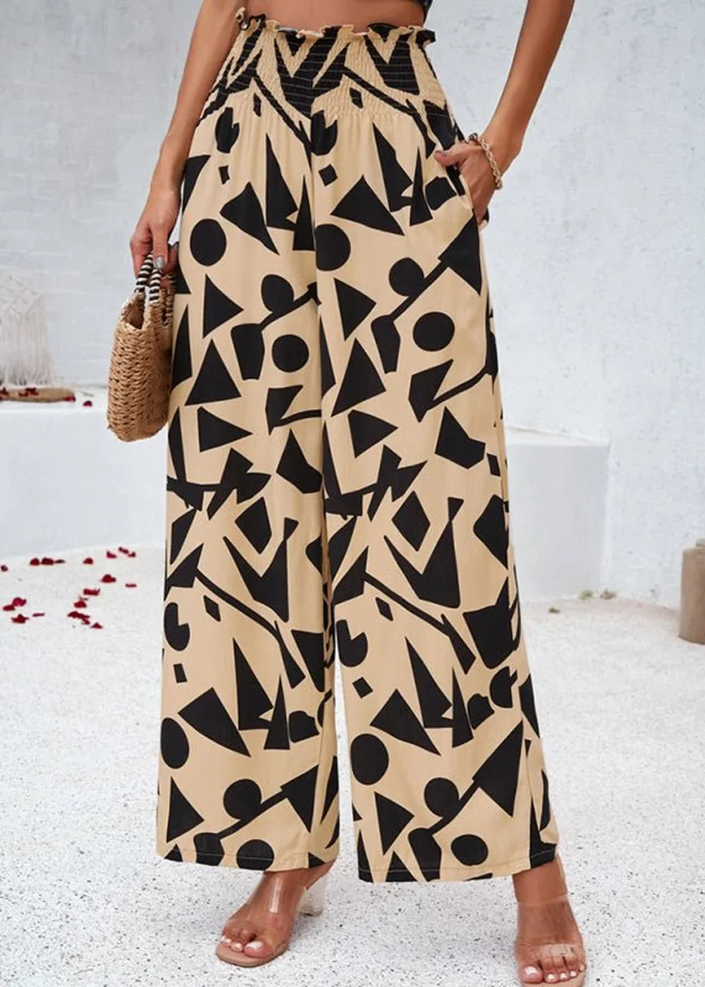 Green geometric print loose trousers
