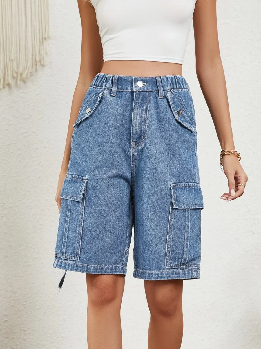 Light wash denim cargo shorts with a regular fit and elastic waistband.
