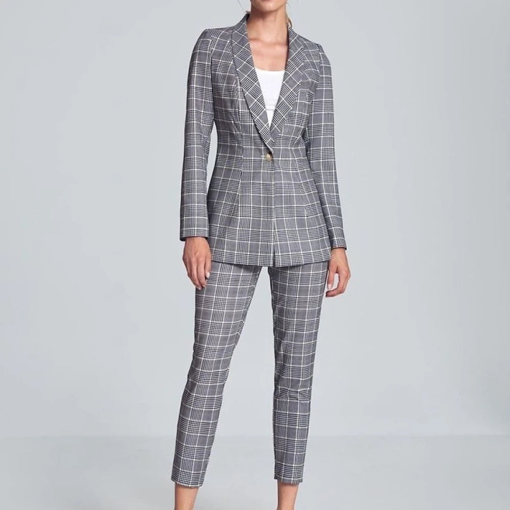 Fitted Shawl Collar Blazer