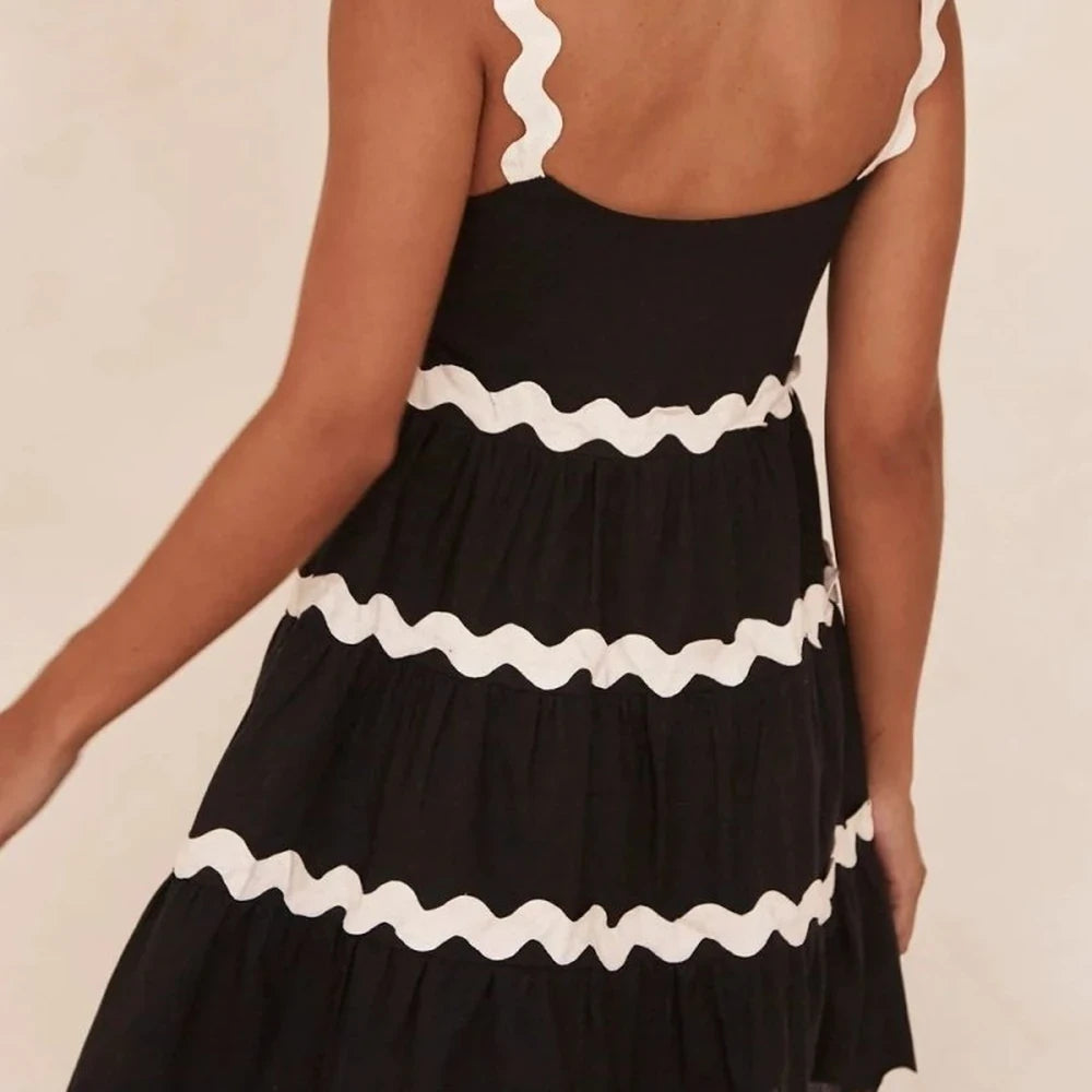 Contrast Trim Tiered Dress