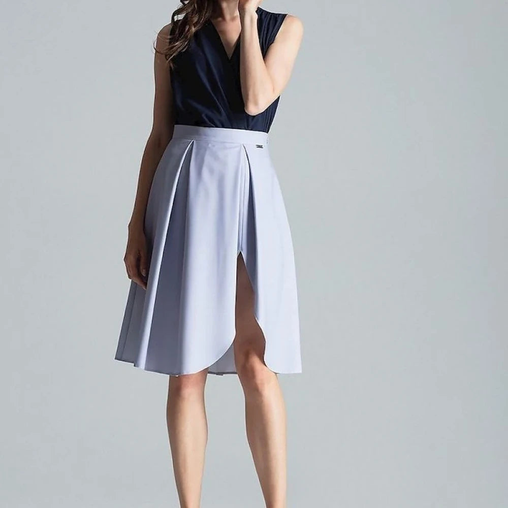 Contrast Pleated Midi Skirt with Asymmetric Slit