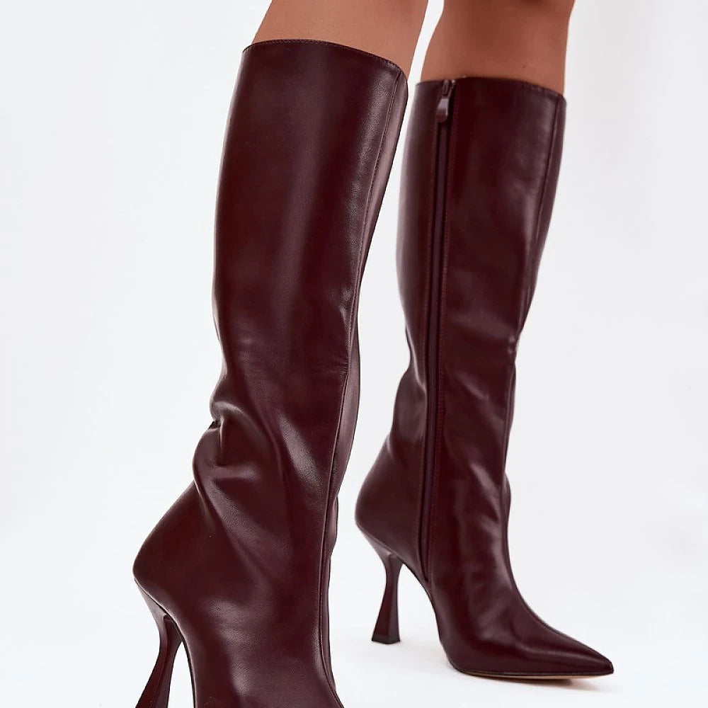 Heel boots Step in style