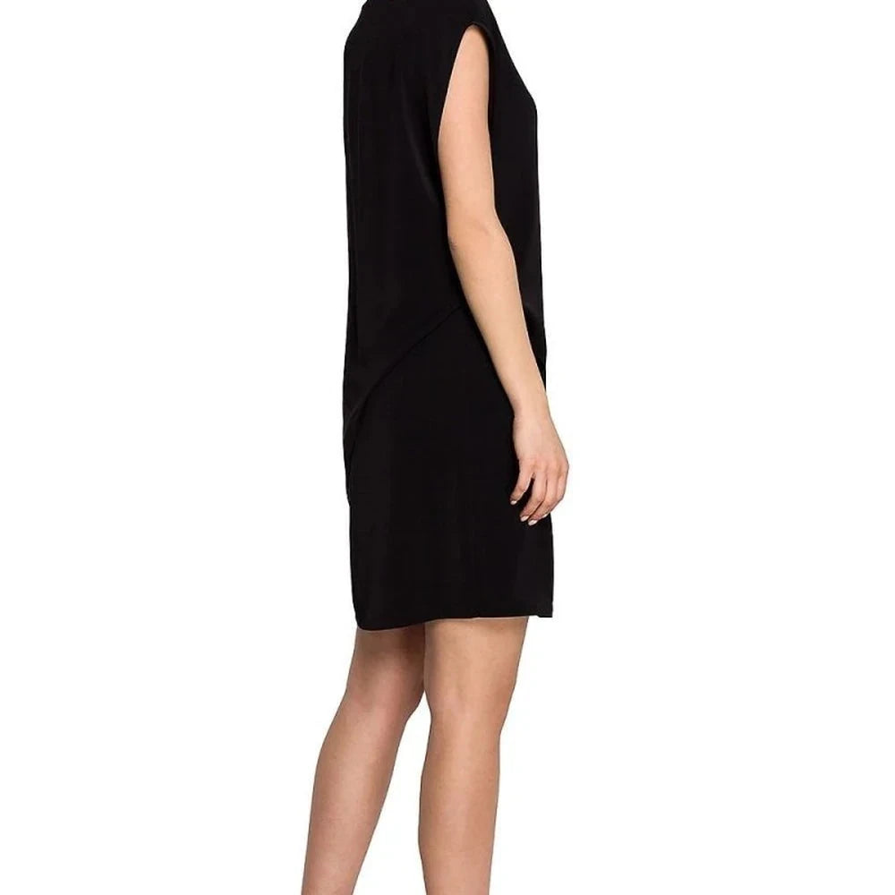 Daydress with Layered Asymmetrical Cut