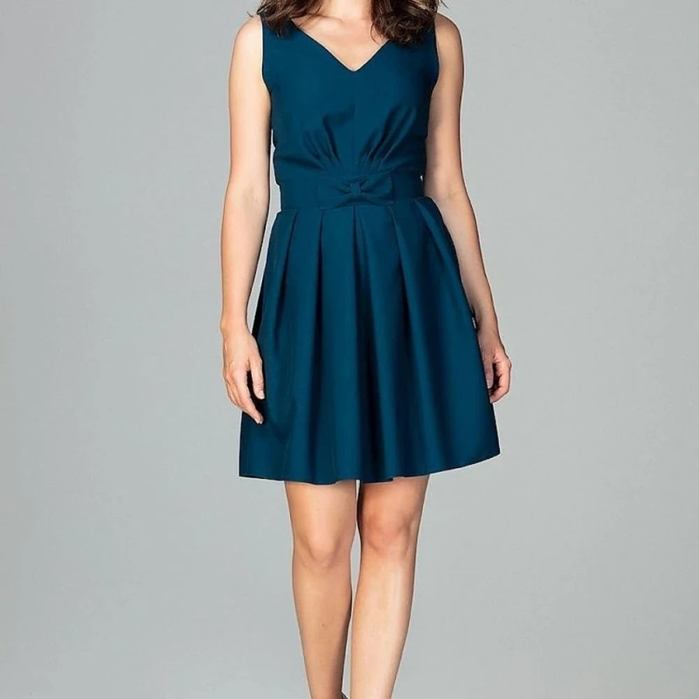 Sleeveless Cocktail Dress with Bow