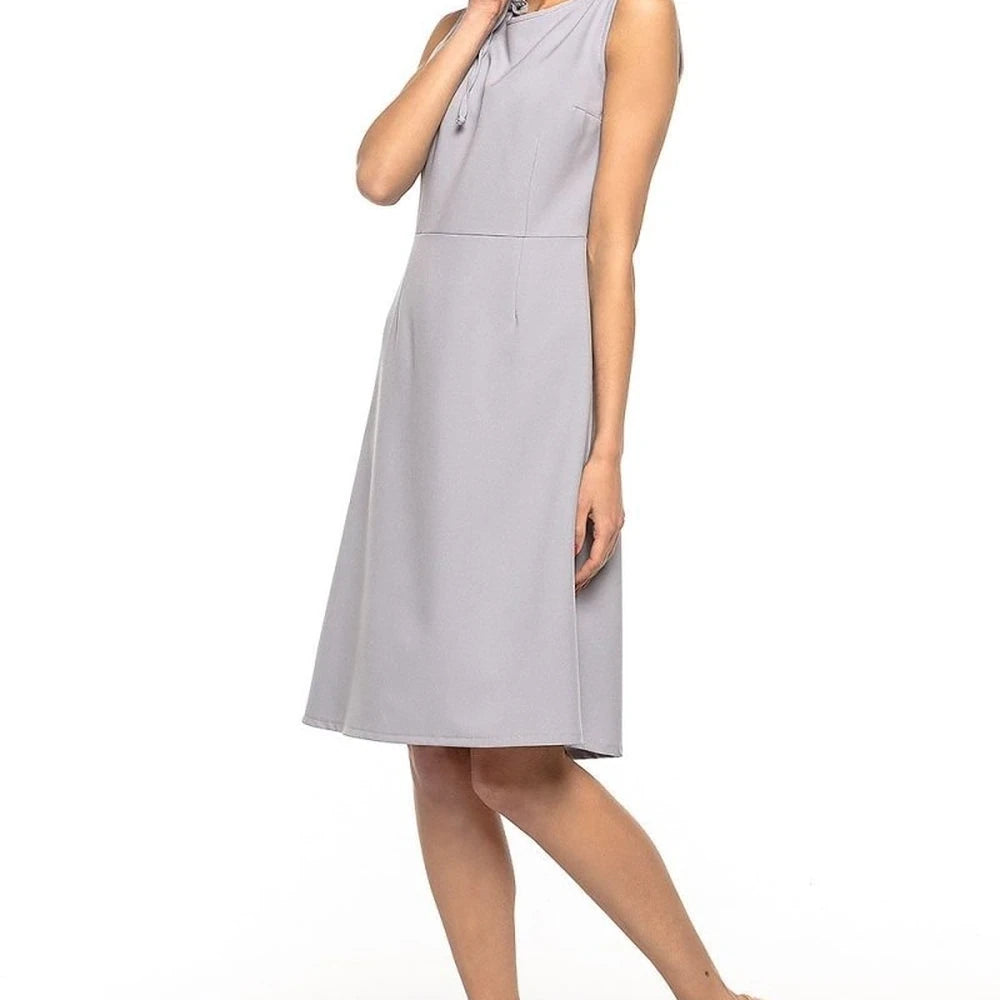 Elegant Trapeze Dress with Tie Neckline
