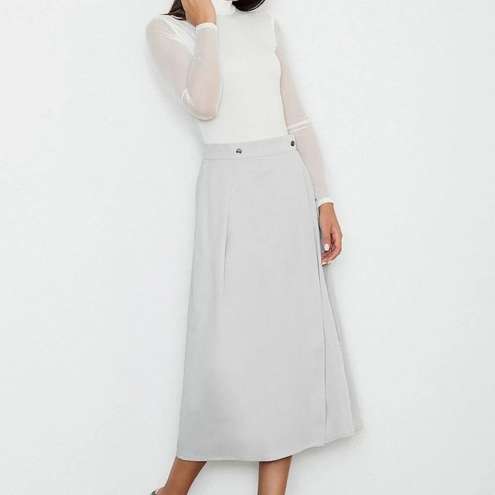 Long Skirt with Waist Fastening and Buttons