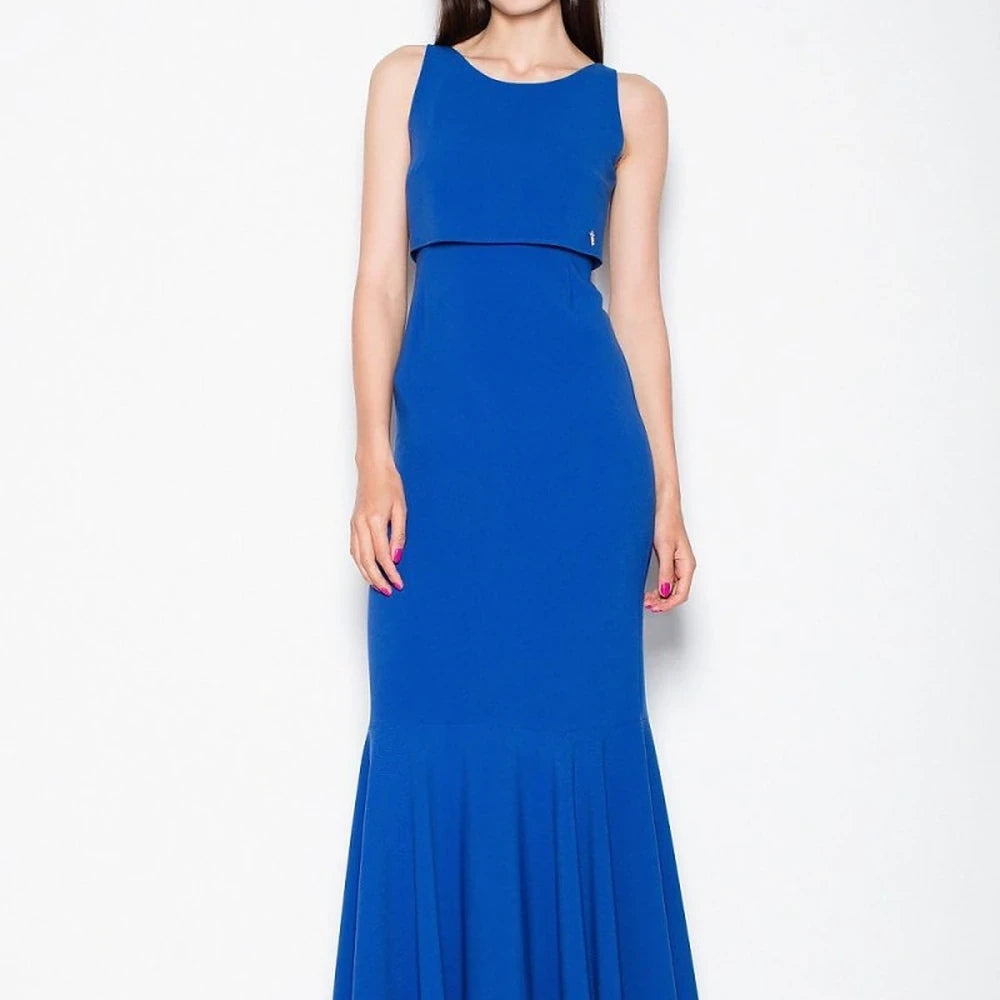 Long Dress Venaton with Wide Hem