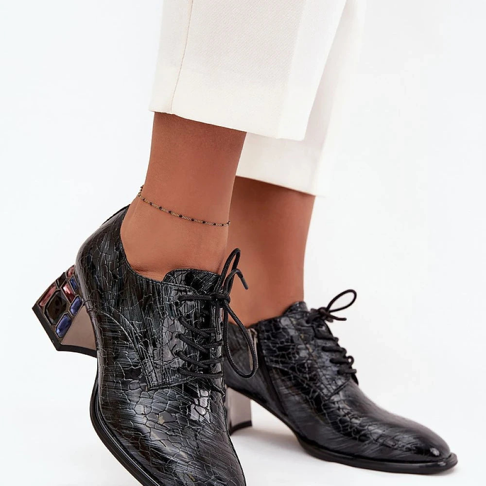 Heeled low shoes Step in style