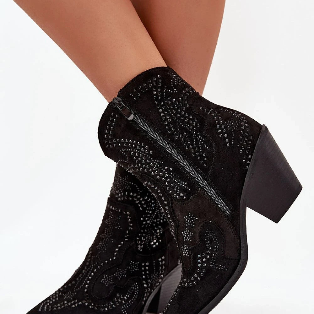 Heel boots Step in style