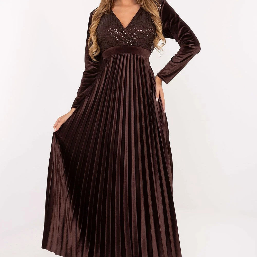 Elegant Maxi Dress with Sequins