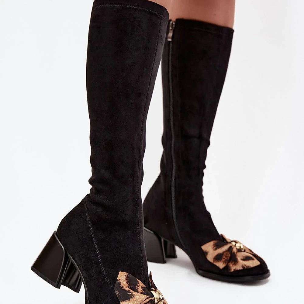 Heel boots Step in style