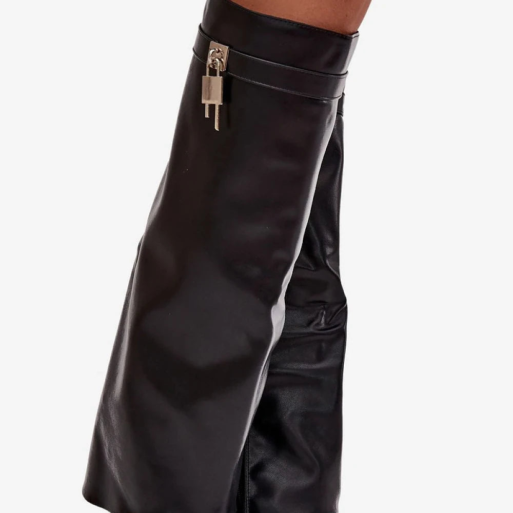 Buskin boots Step in style