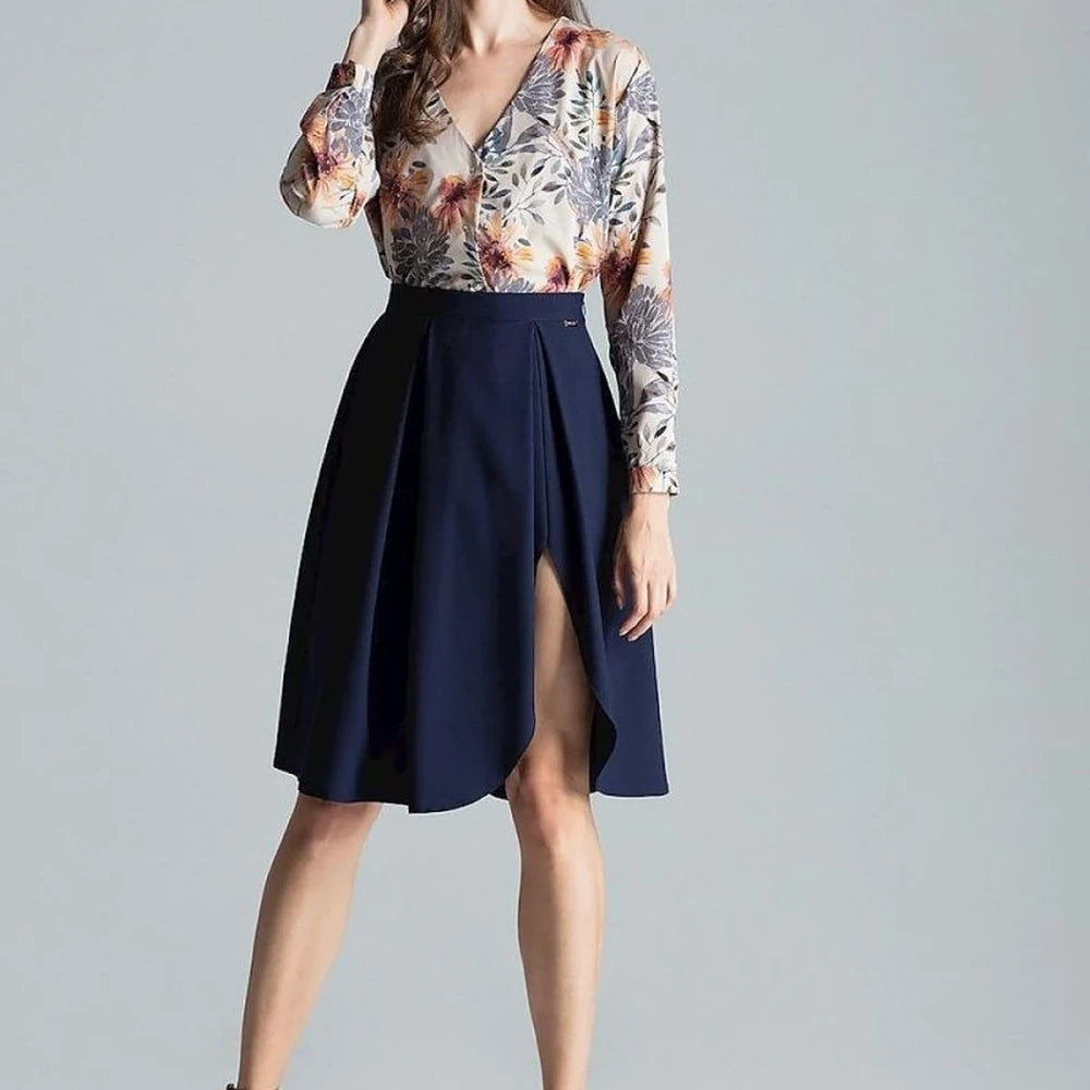 Contrast Pleated Midi Skirt with Asymmetric Slit