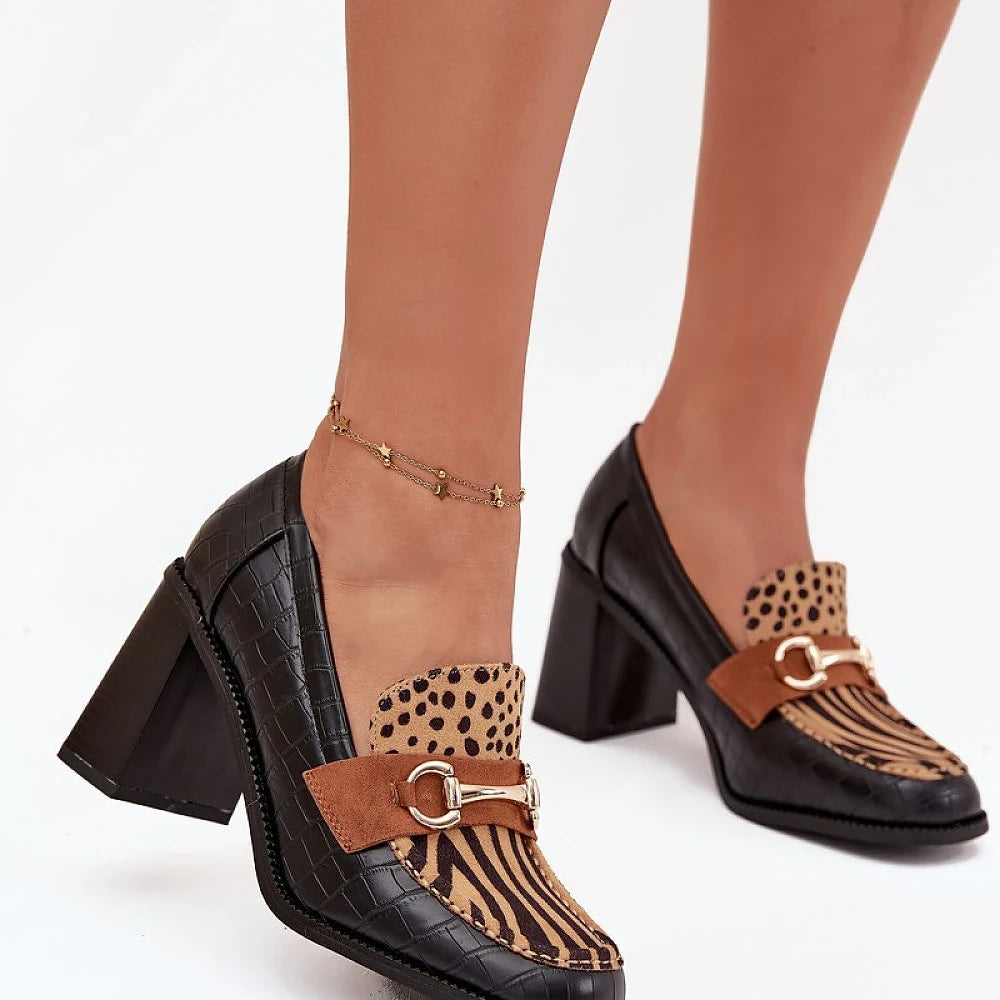 Heeled low shoes Step in style