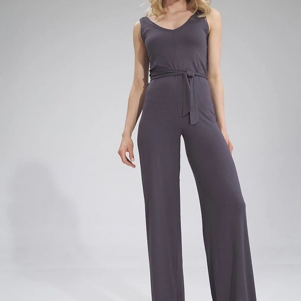 Sleeveless Jumpsuit with Sweetheart Neckline