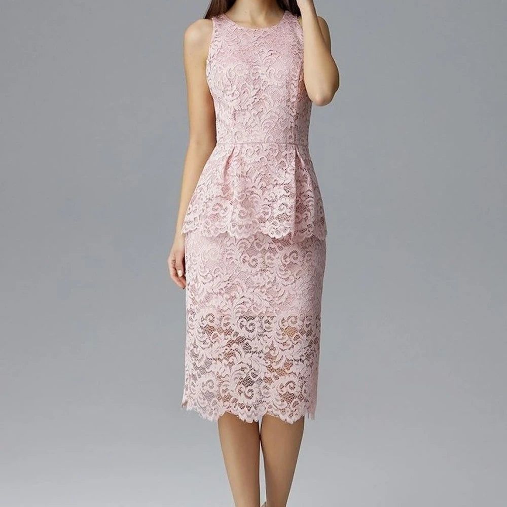 Sleeveless Lace Evening Dress with Basque