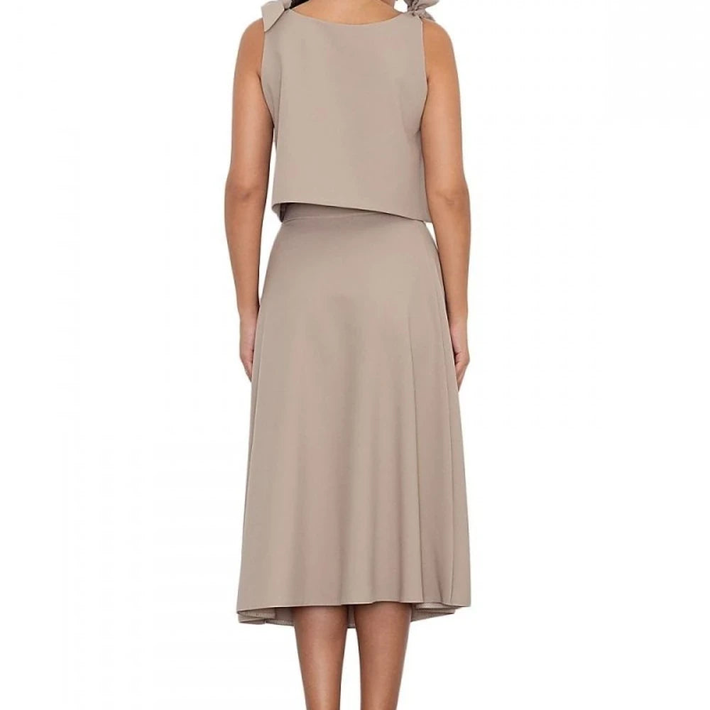 Stylish Skirt Set with Loose Top - Beige
