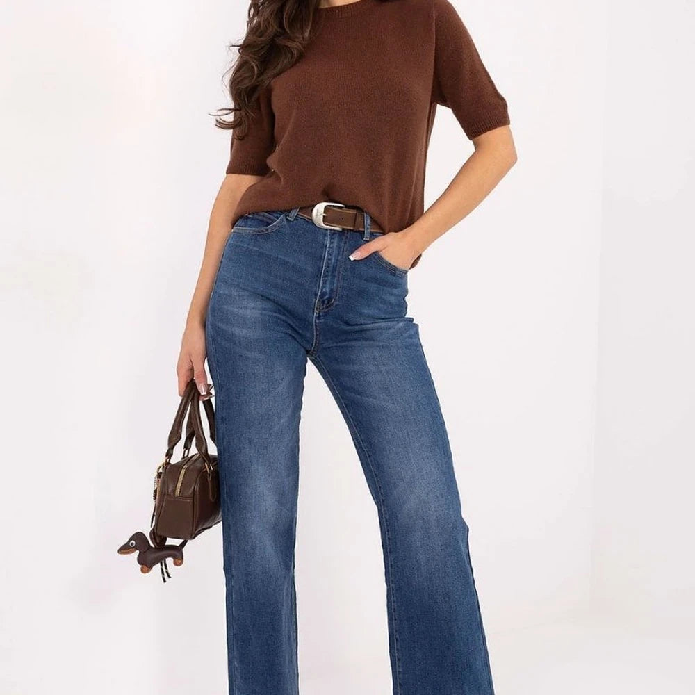 Women's Straight Leg Jeans with Belt