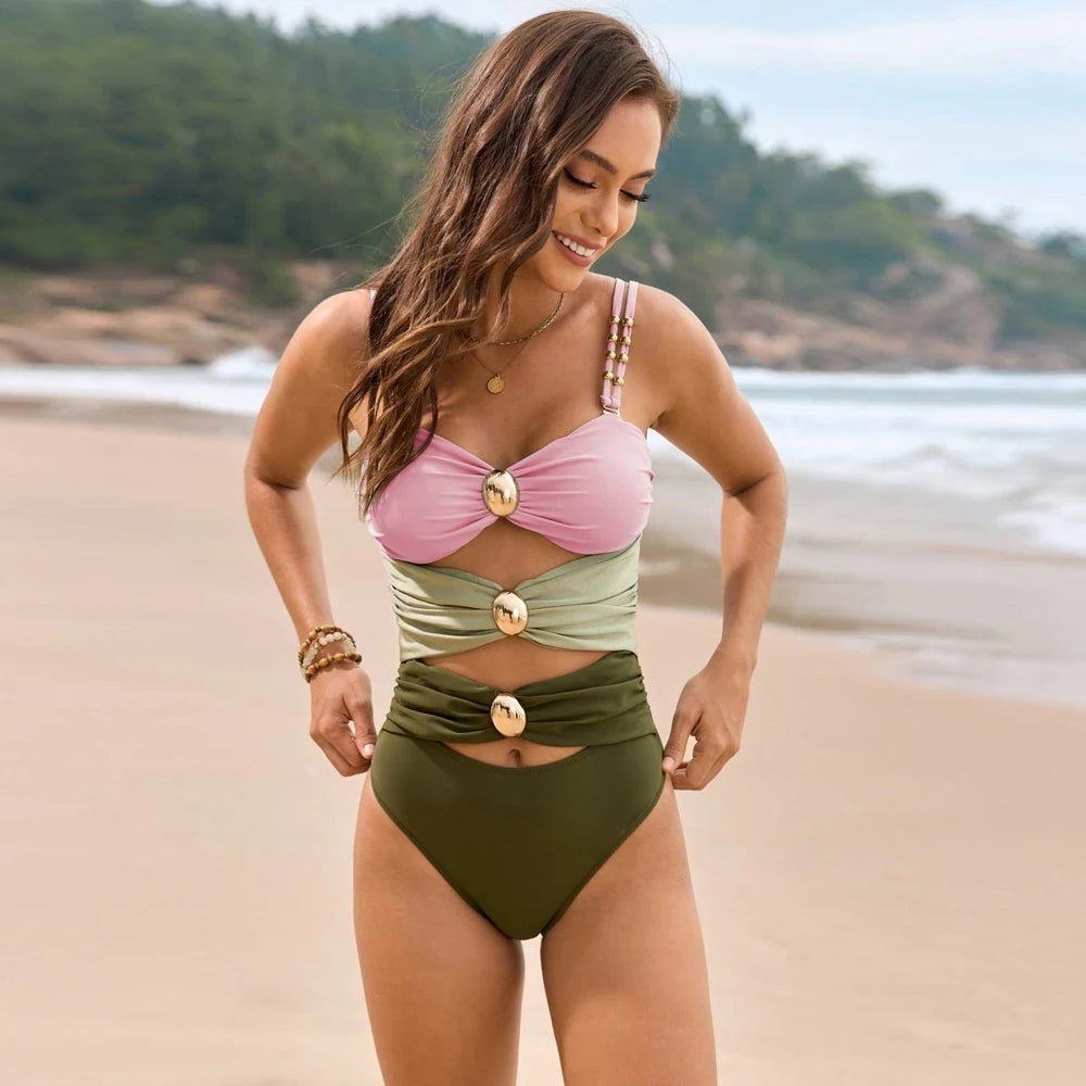 Color Block Sweetheart Neck One-Piece Swimsuit