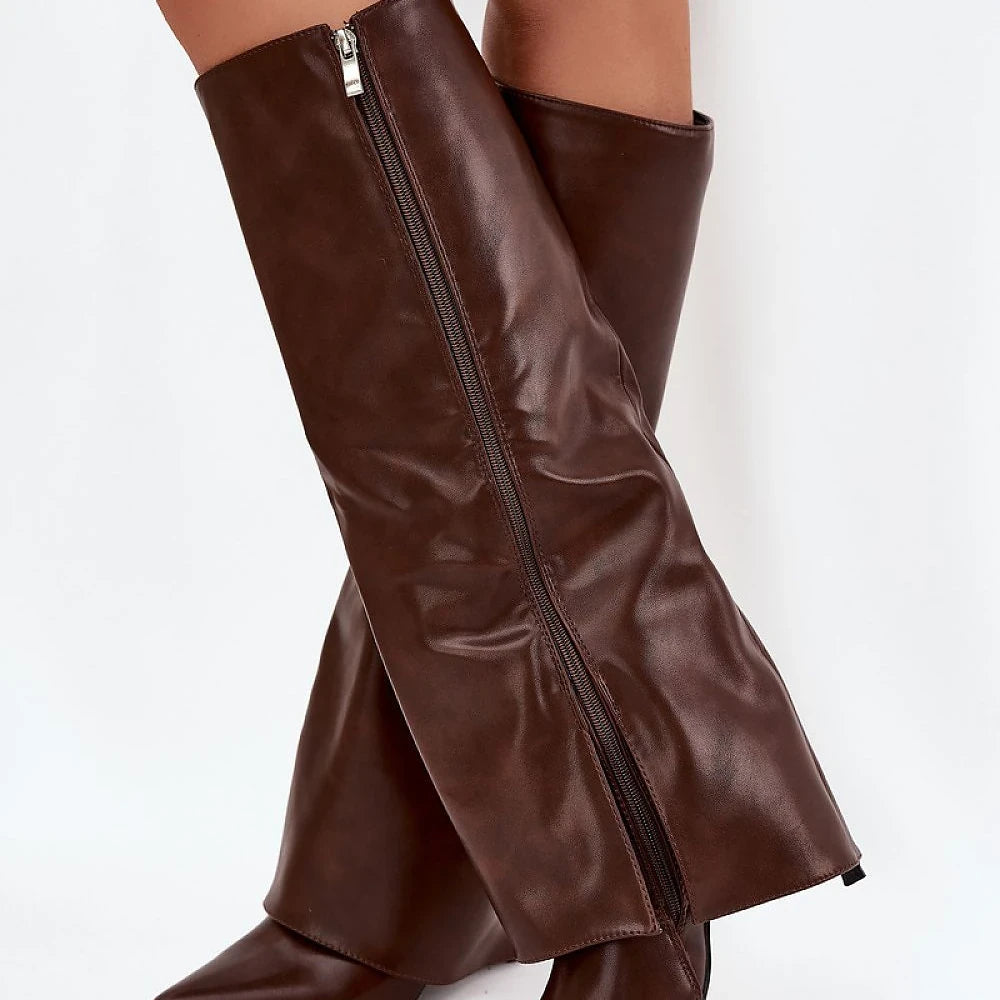 Heel boots Step in style