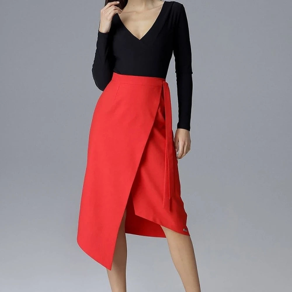 Cropped Pants with Chain Detail
