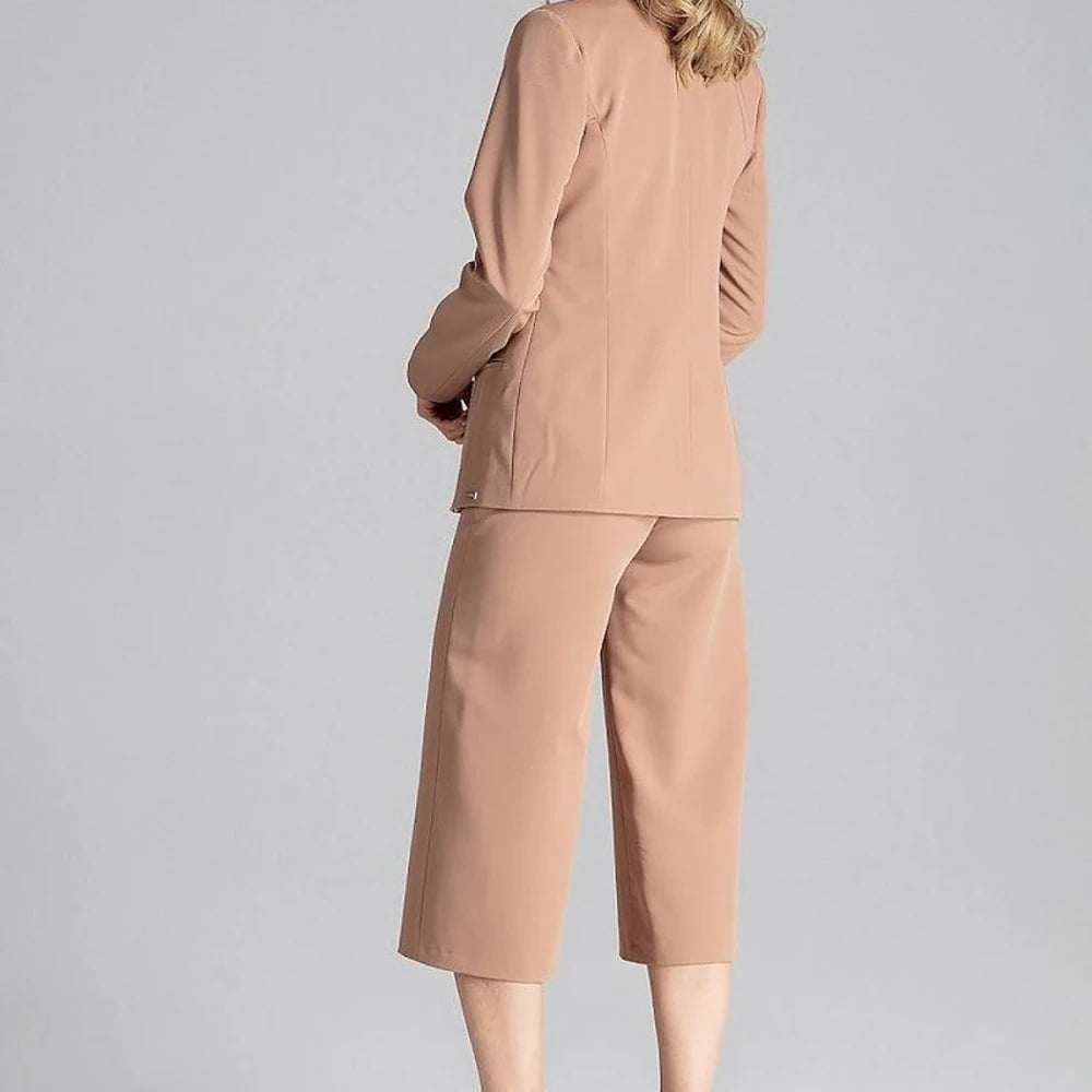 Classic One-Button Jacket with Colorful Lining