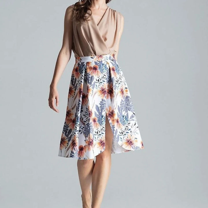 Contrast Pleated Midi Skirt with Asymmetric Slit