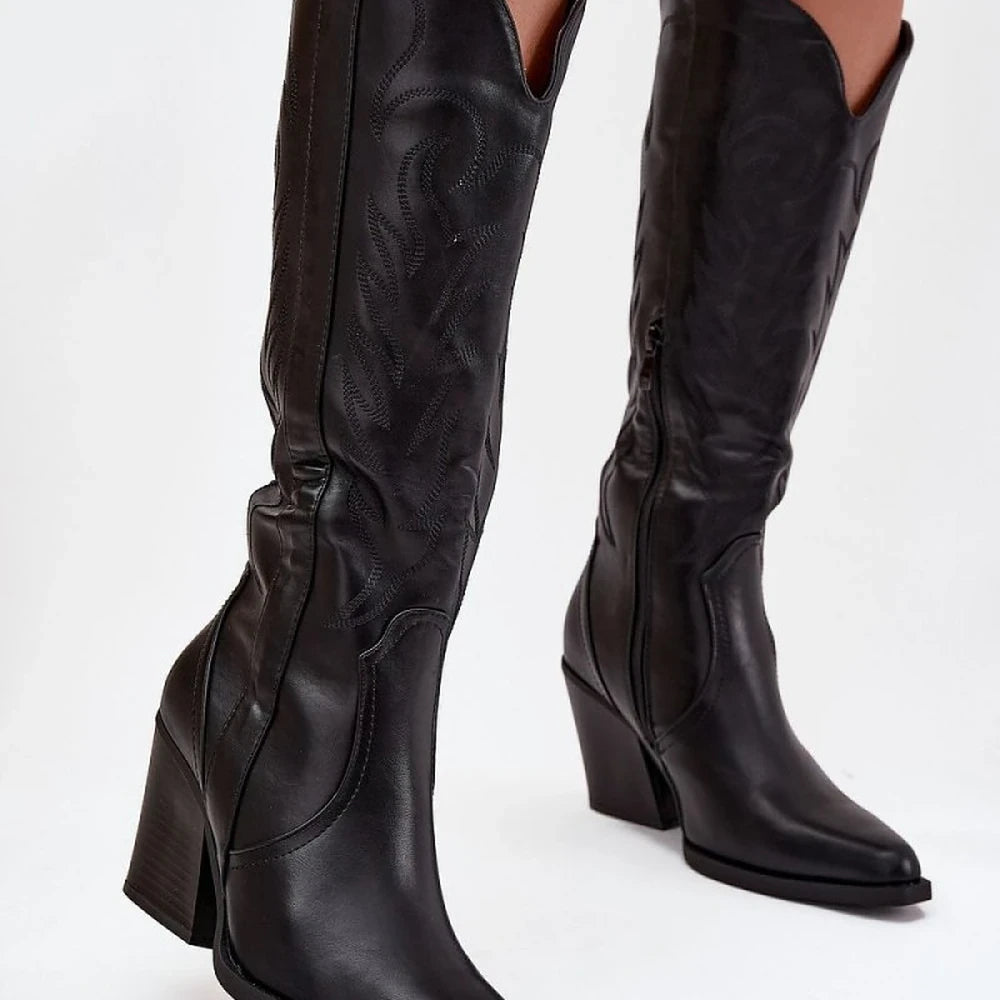 Heel boots Step in style