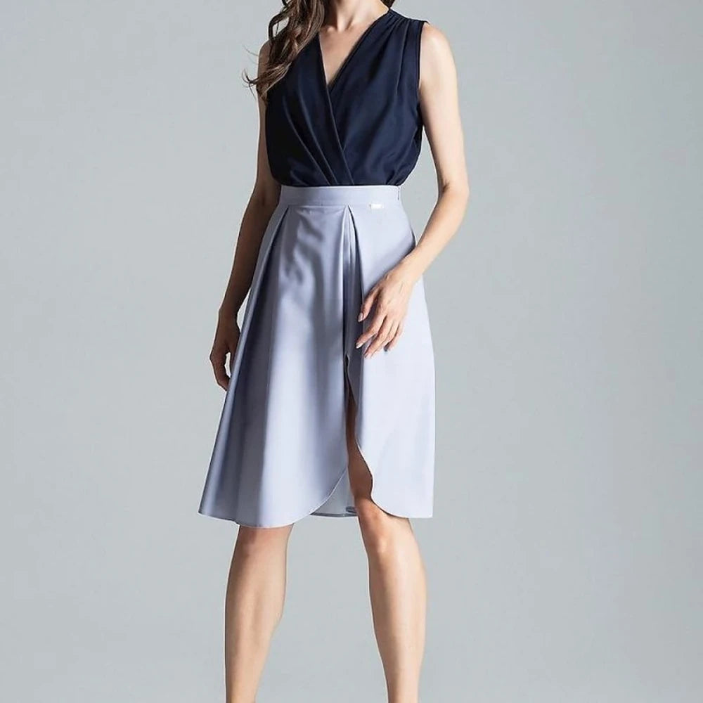Contrast Pleated Midi Skirt with Asymmetric Slit