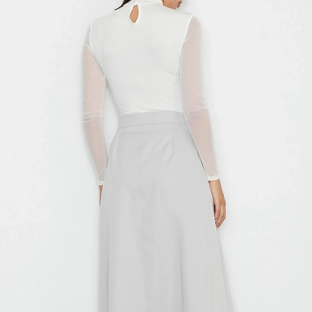 Long Skirt with Waist Fastening and Buttons