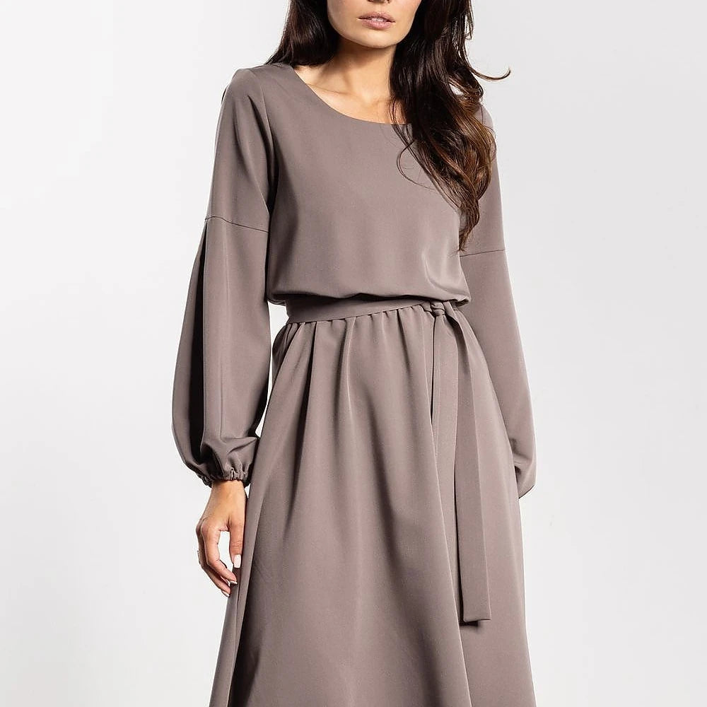 Loose Cut Midi Dress with Belt
