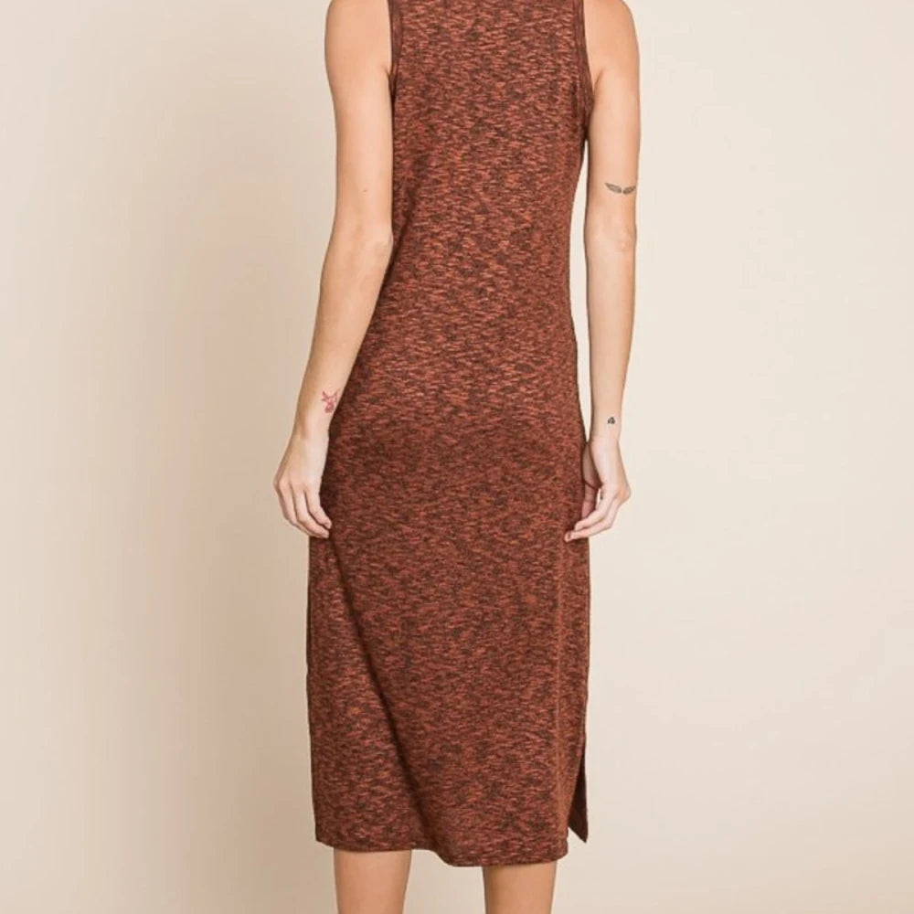Rust Midi Dress with Round Neck and Slit