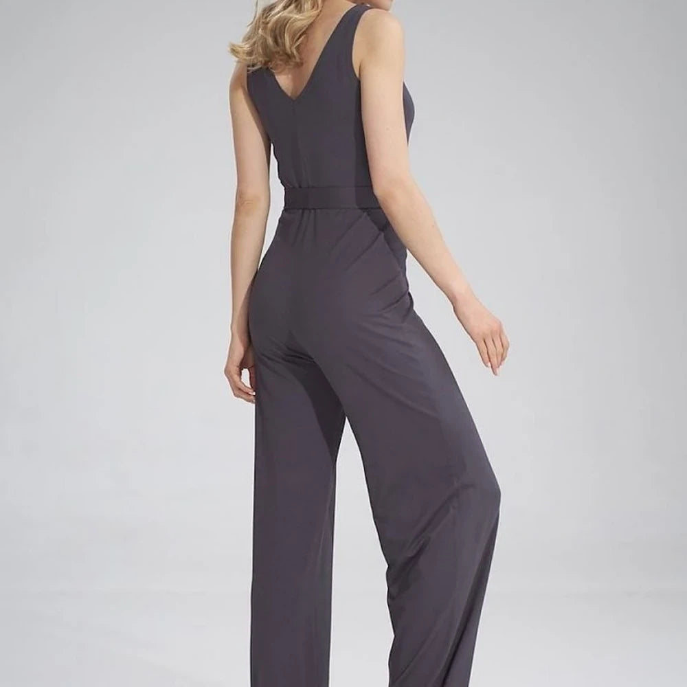 Sleeveless Jumpsuit with Sweetheart Neckline