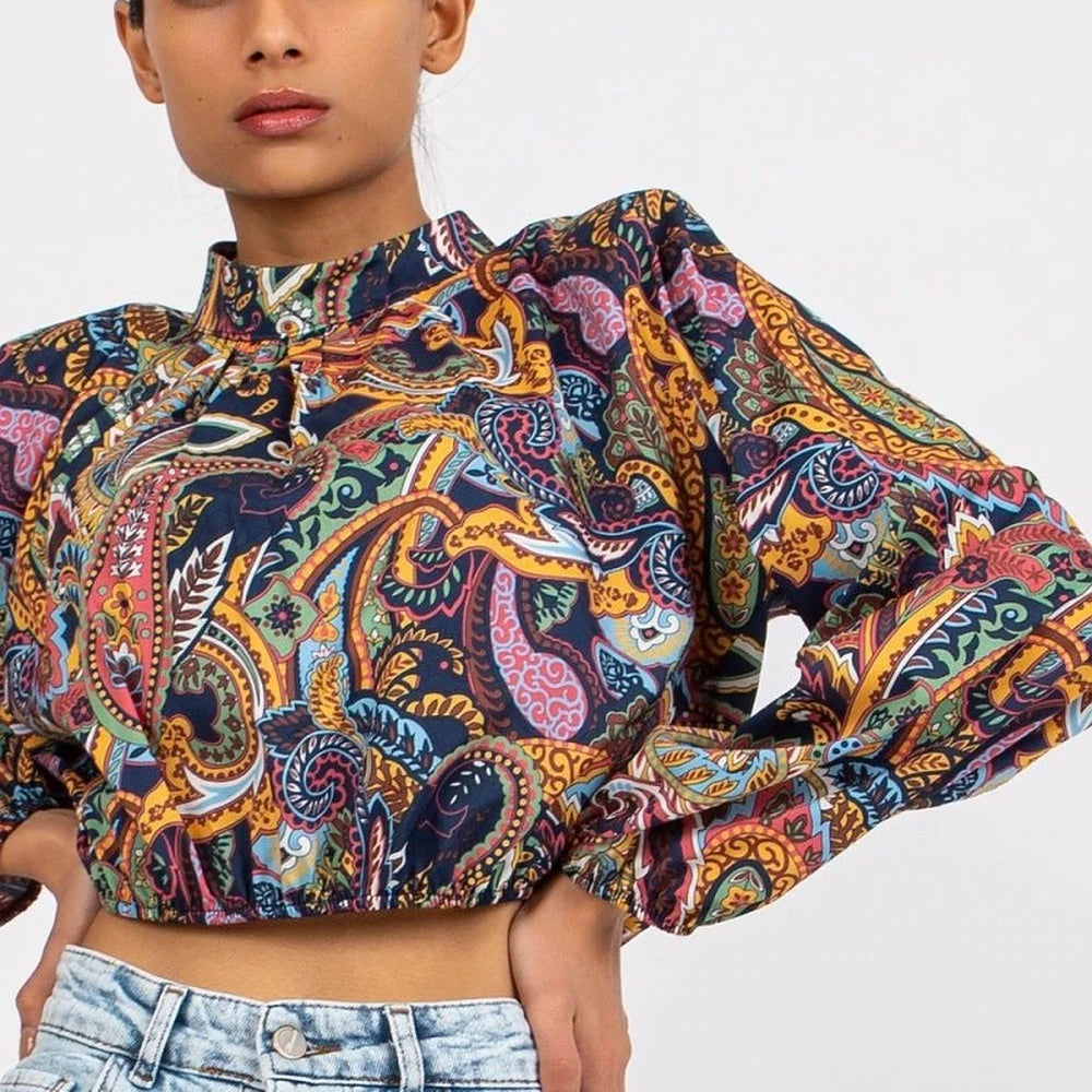 Short Stand-Up Collar Blouse