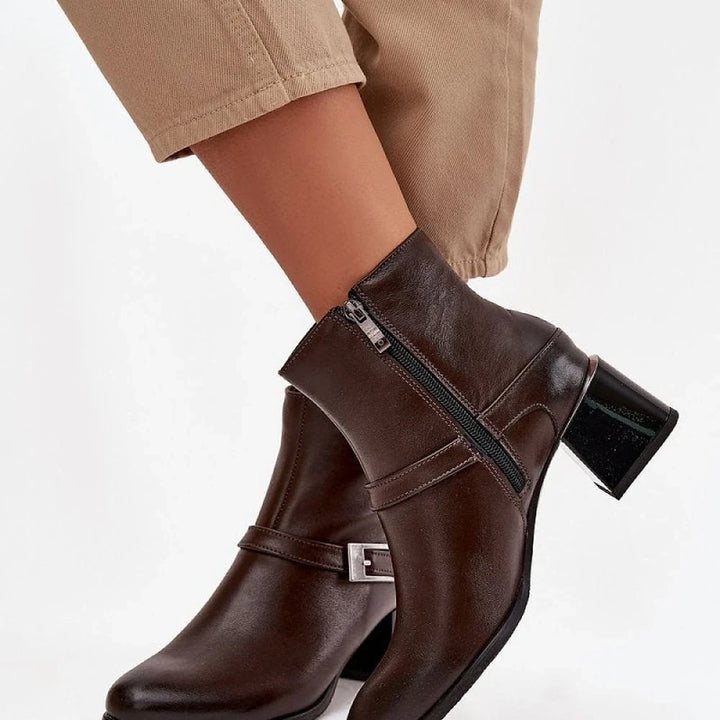 Heel boots Step in style