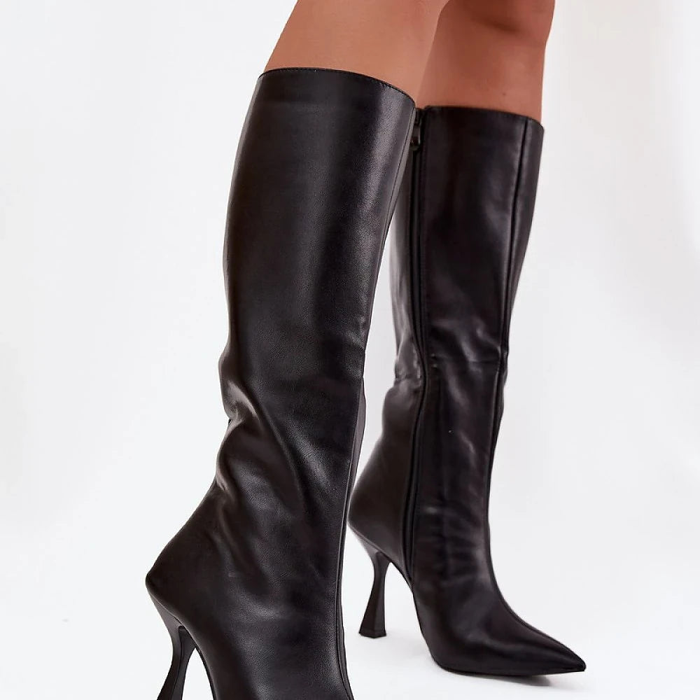 Heel boots Step in style