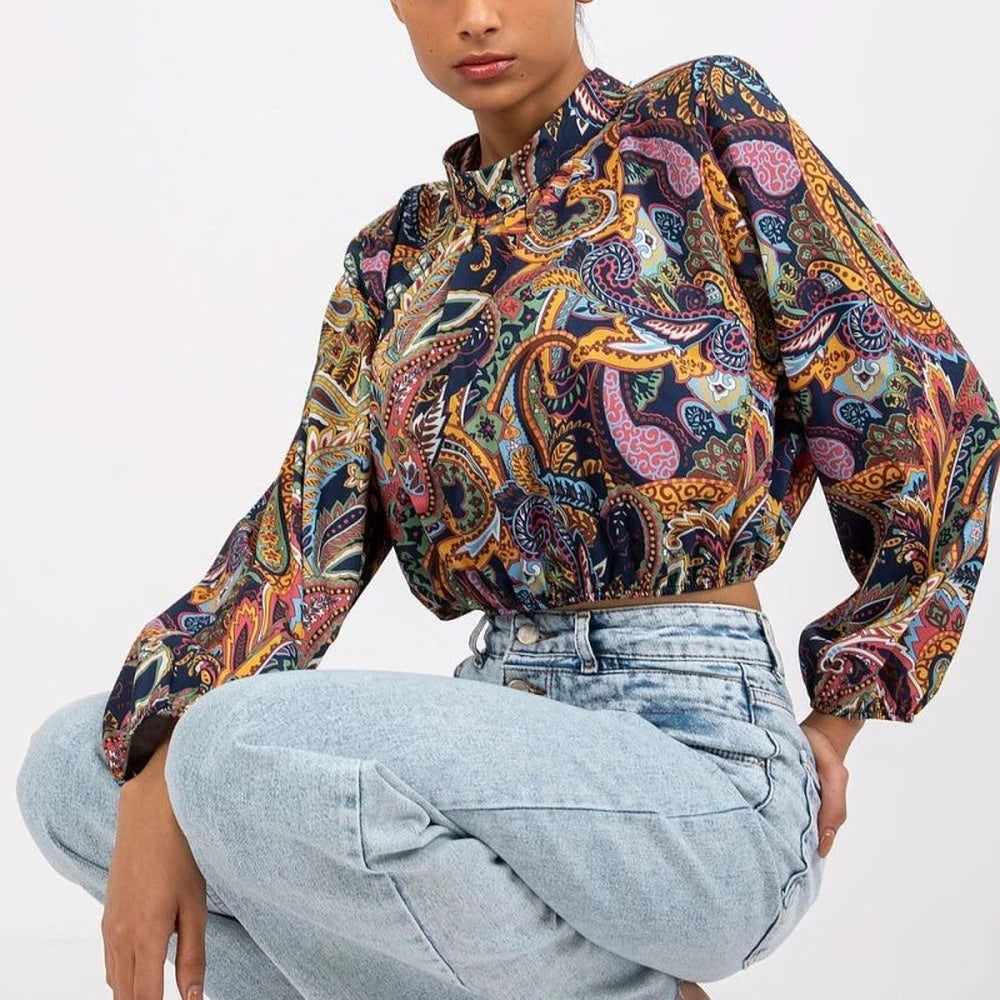 Short Stand-Up Collar Blouse