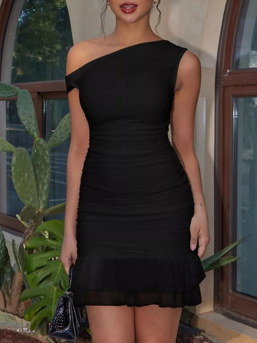 Single Shoulder Ruched Mini Dress - 