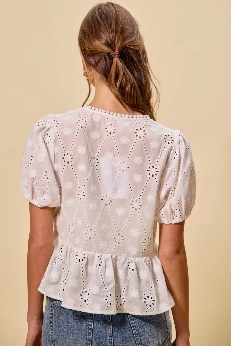 SO ME Cotton Eyelet Front Tie Short Sleeves Blouse - 