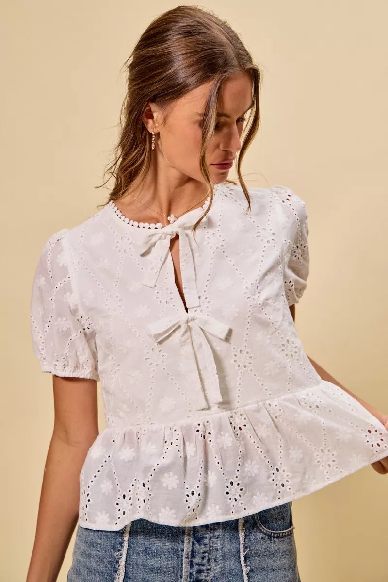 SO ME Cotton Eyelet Front Tie Short Sleeves Blouse - 