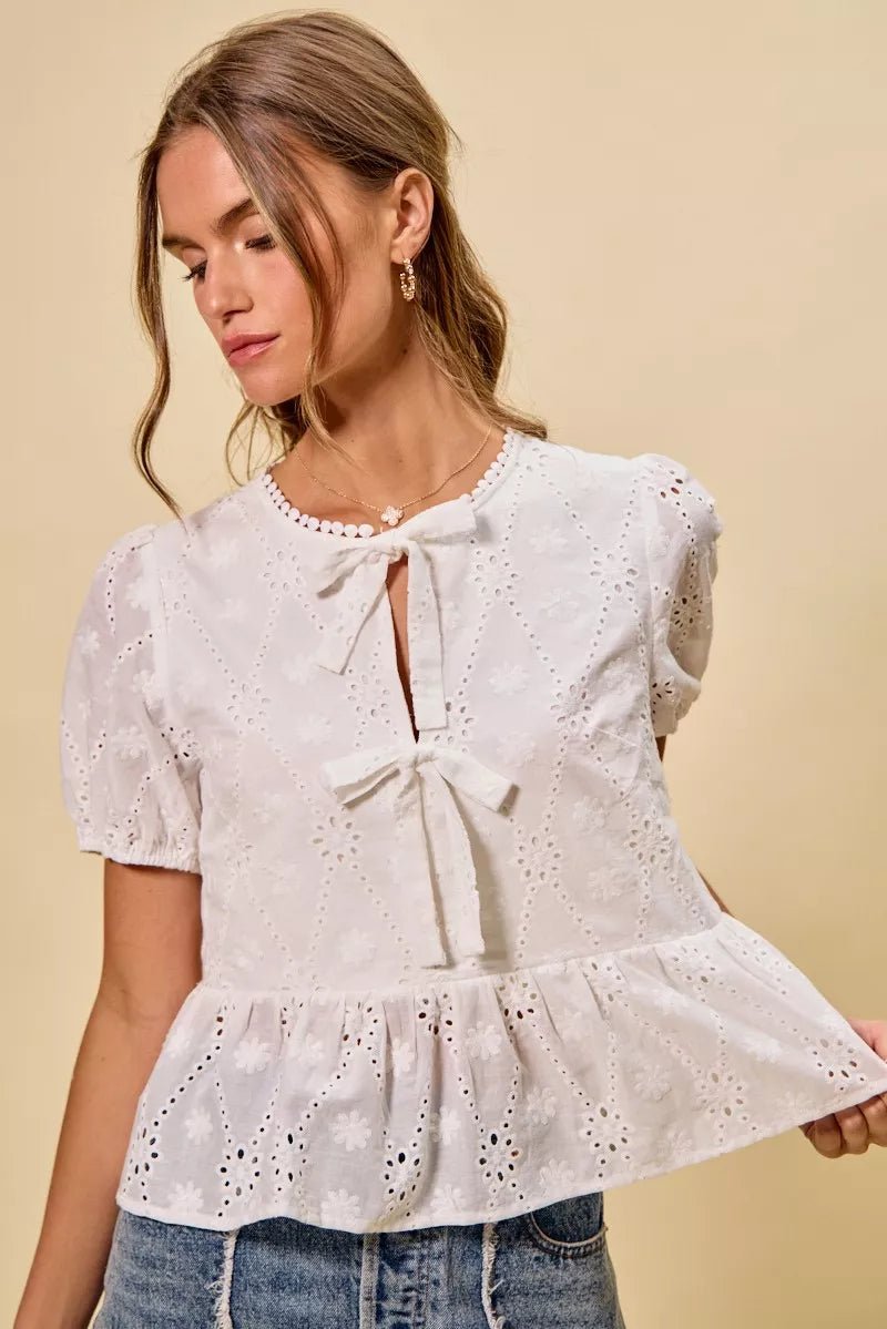 SO ME Cotton Eyelet Front Tie Short Sleeves Blouse - 
