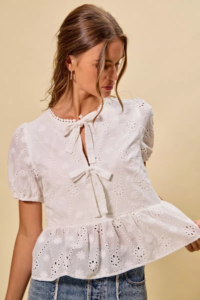 SO ME Cotton Eyelet Front Tie Short Sleeves Blouse - 