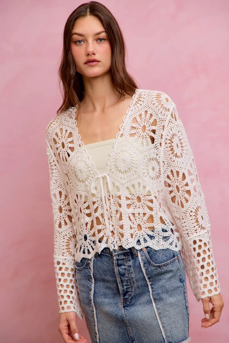 SO ME Floral Pattern Crochet Knit Tie Front Crop Cardigan - 