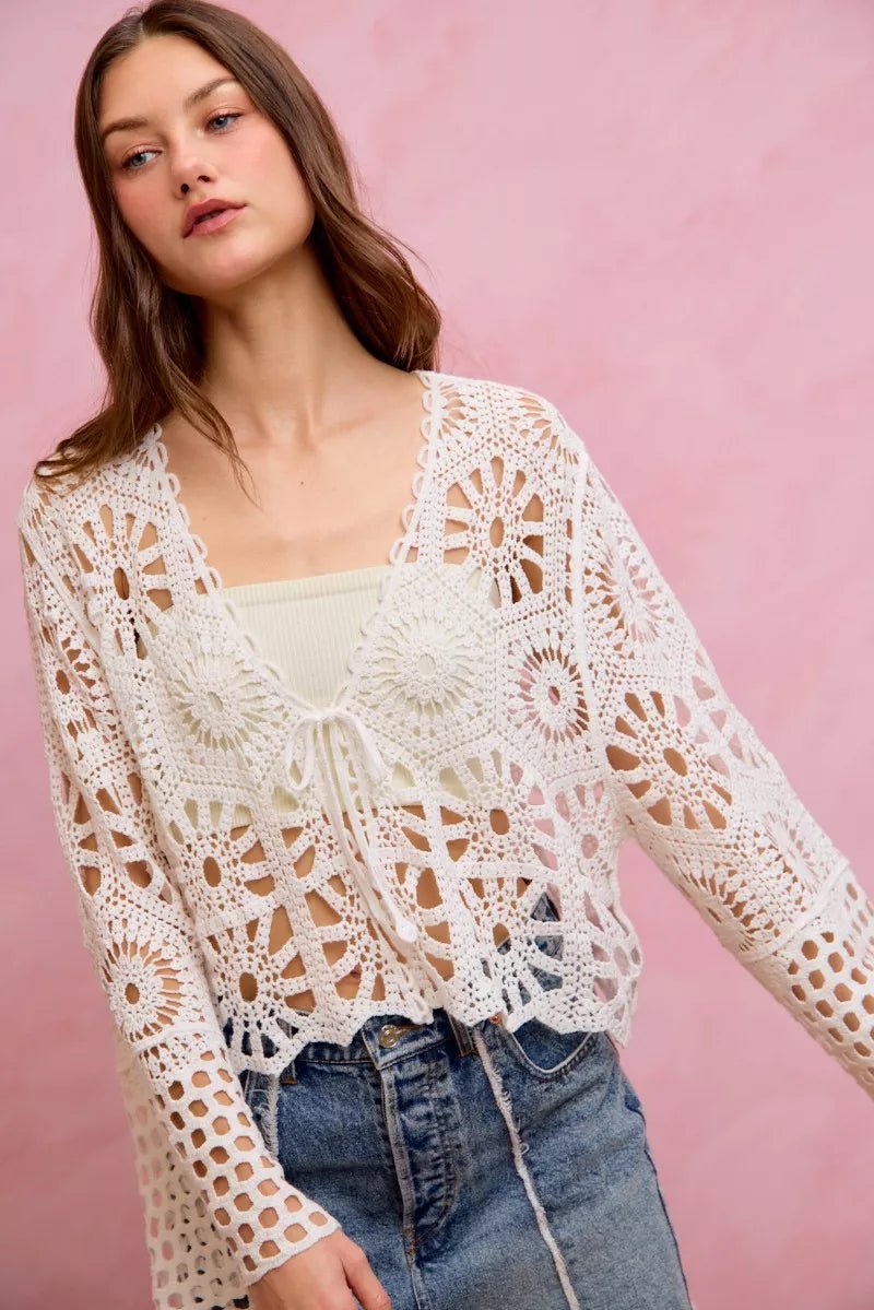 SO ME Floral Pattern Crochet Knit Tie Front Crop Cardigan - 