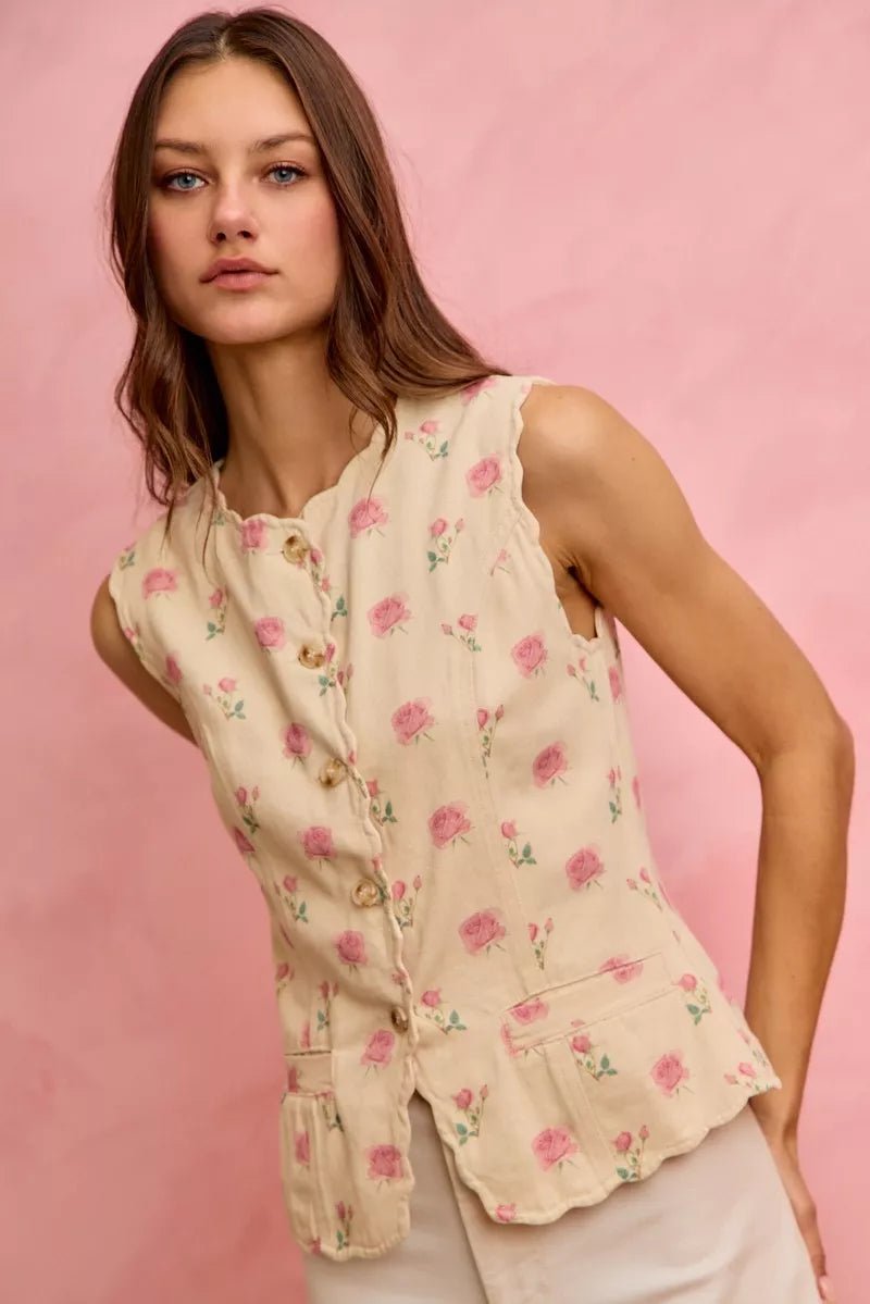 SO ME Floral Rose Cotton Twill Scallop Button Vest Top - 