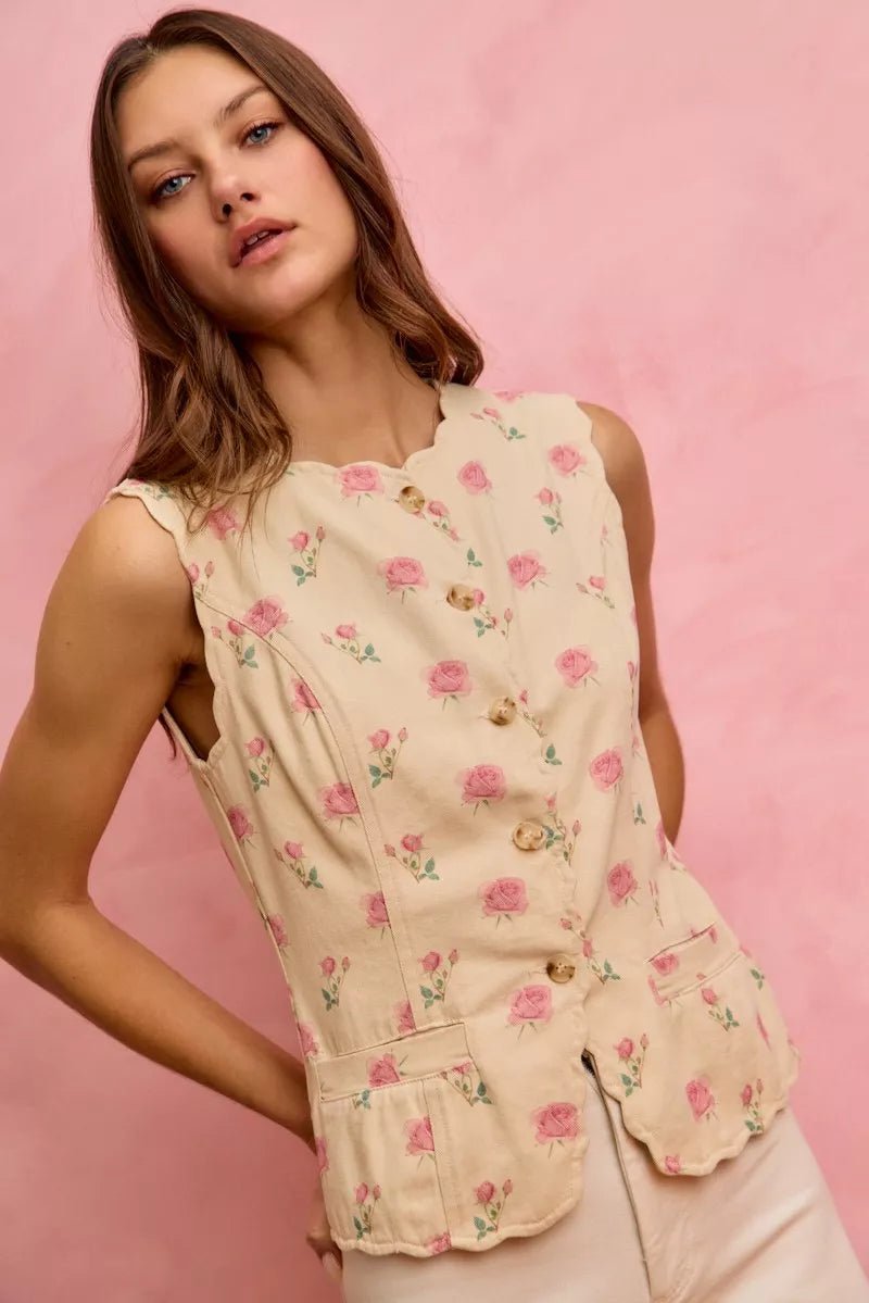 SO ME Floral Rose Cotton Twill Scallop Button Vest Top - 