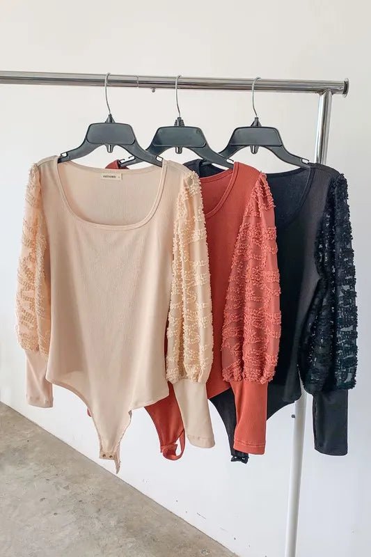 Textured Puff Sleeve Bodysuit - 