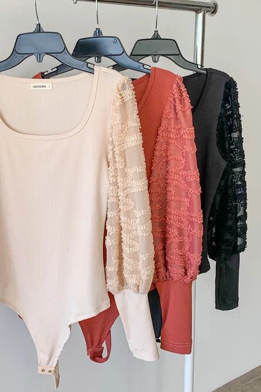 Textured Puff Sleeve Bodysuit - 